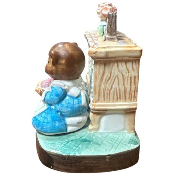 VTG Ceramic Kitten Cat W. Balls of Yarn Music Box Made In Japan - Picture 3 of 6